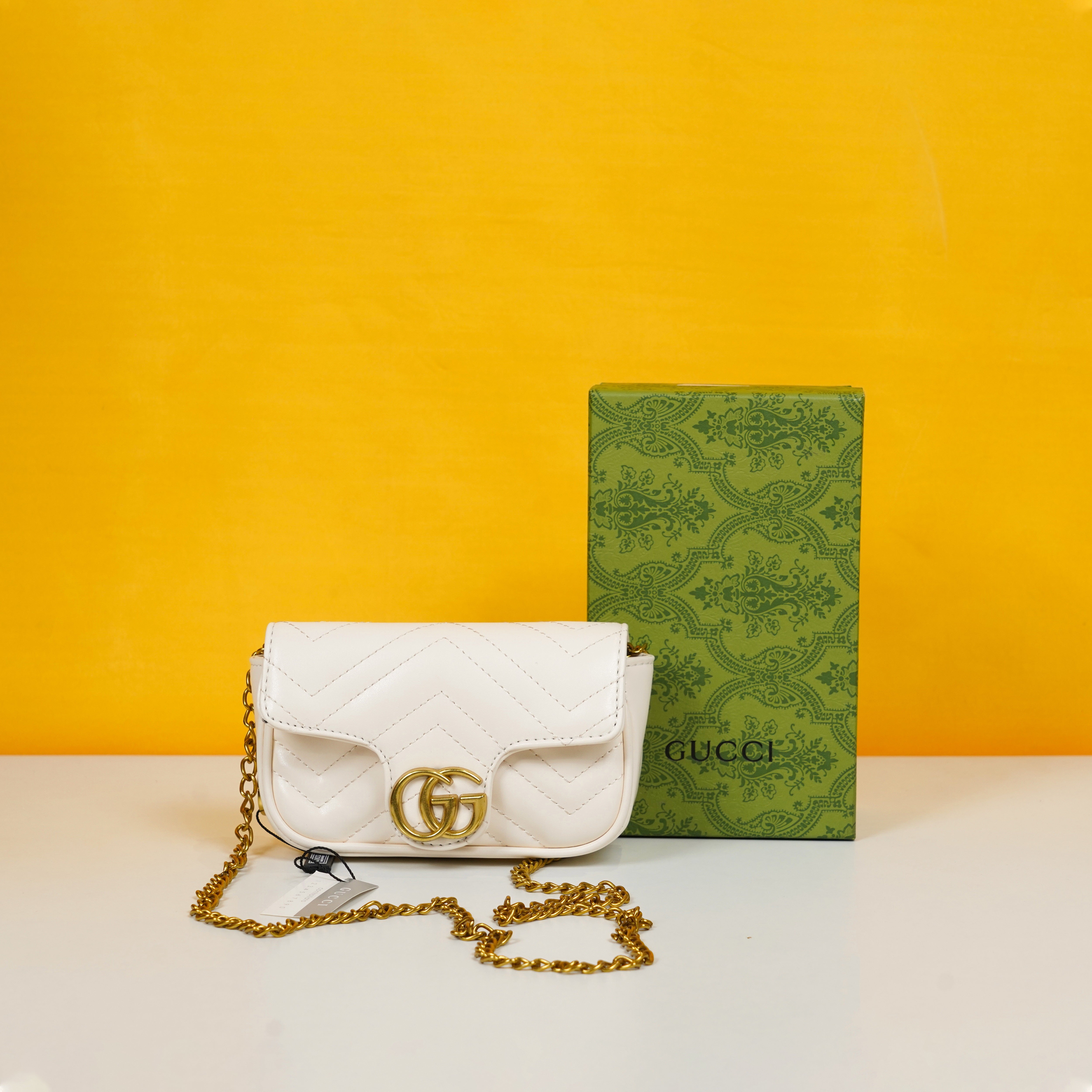 Marmont Mini Matelasse Shoulder Bag With OG Box & Dust Bag (White - 907)