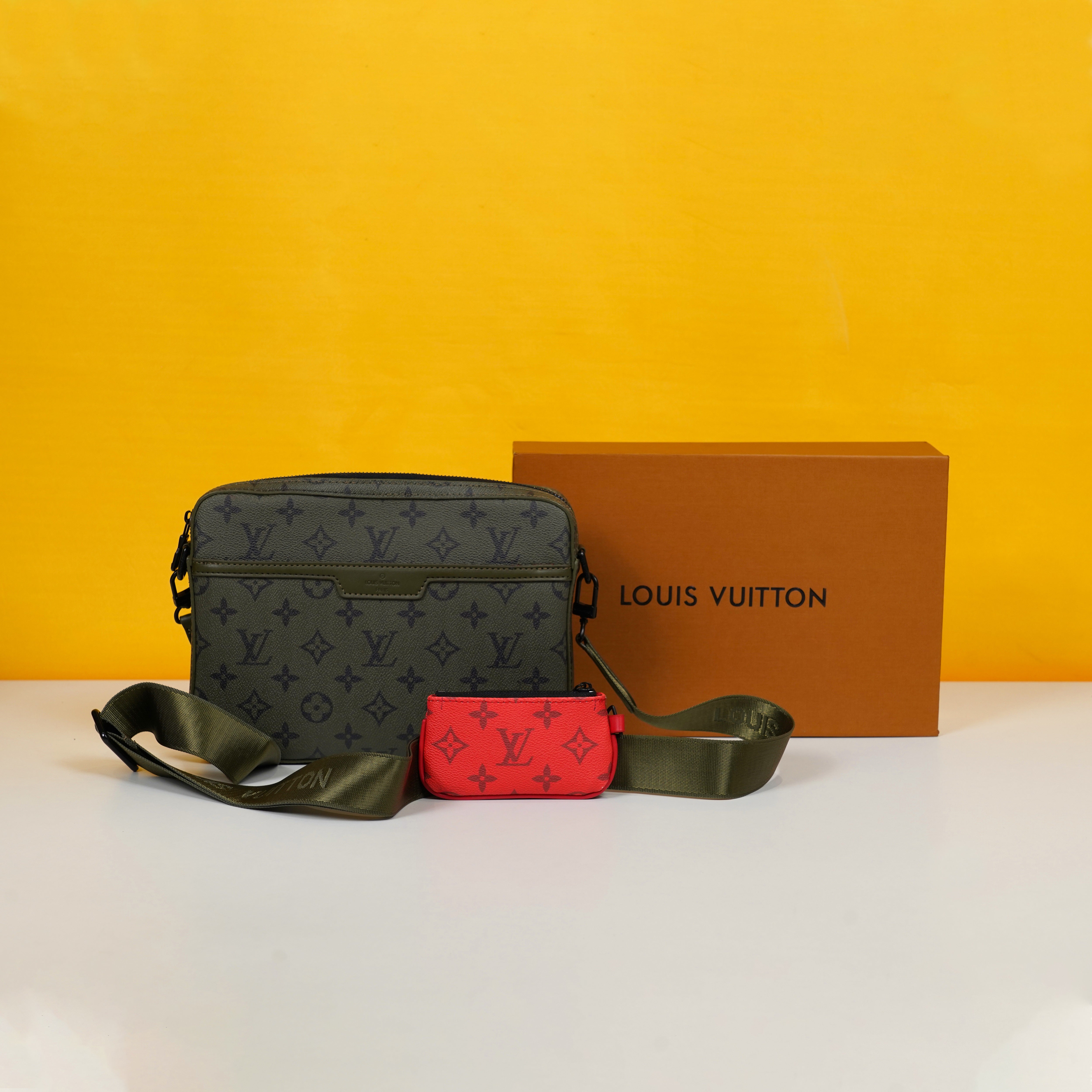 Virgil Abloh Trio Messenger Multi Crossbody Bag With OG Box & Dust Bag (Green - 994)