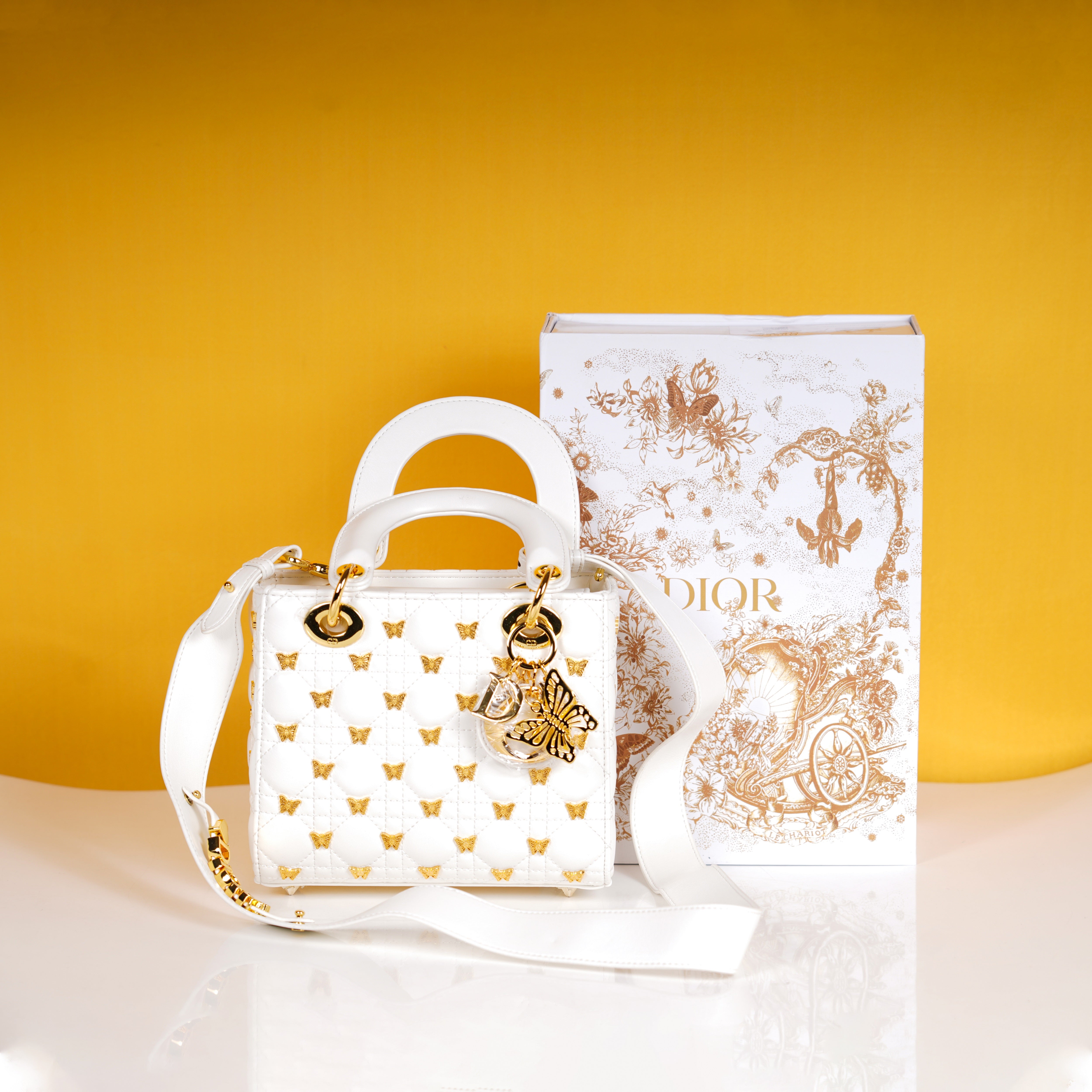 ABC Cannage Butterfly Premium Quality With OG Box & Dust Bag (White - 712)