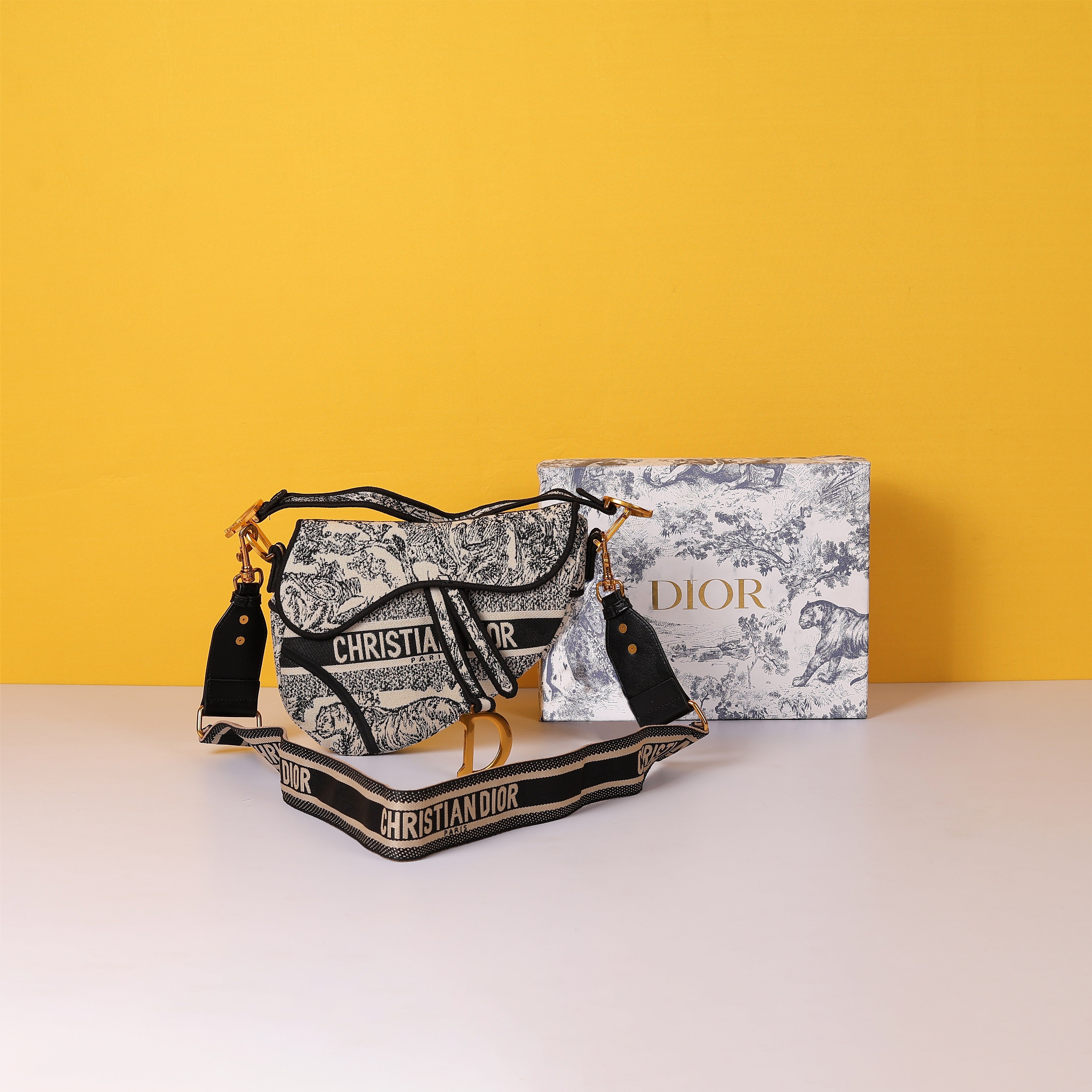 Saddle Black Embroidery With OG Box & Dust Bag (Black Tiger - 129)