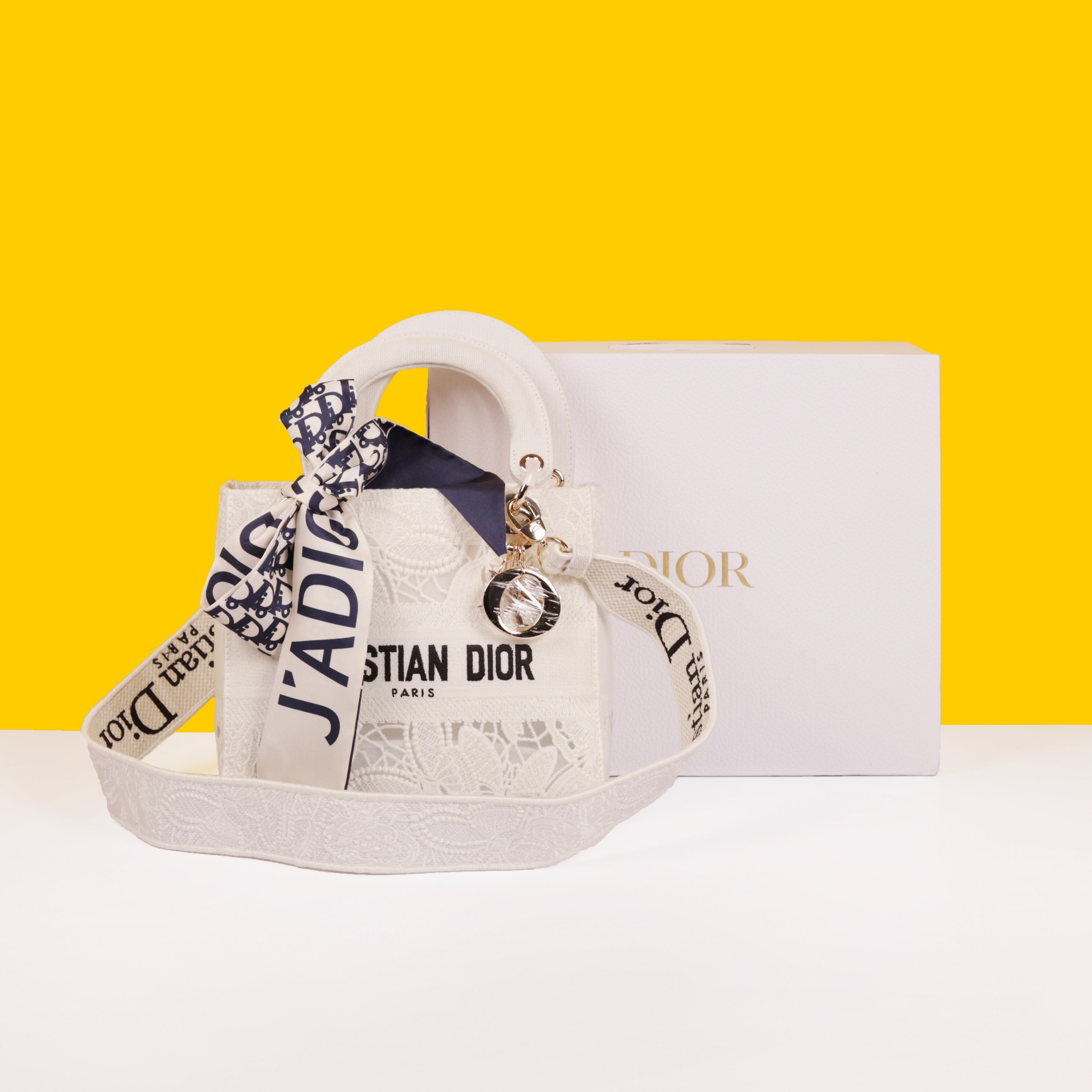 My ABC D-Lite Embroidery Luxurious Quality With OG Magnetic Gift Box & Dust Bag & Scarf (White - 876)