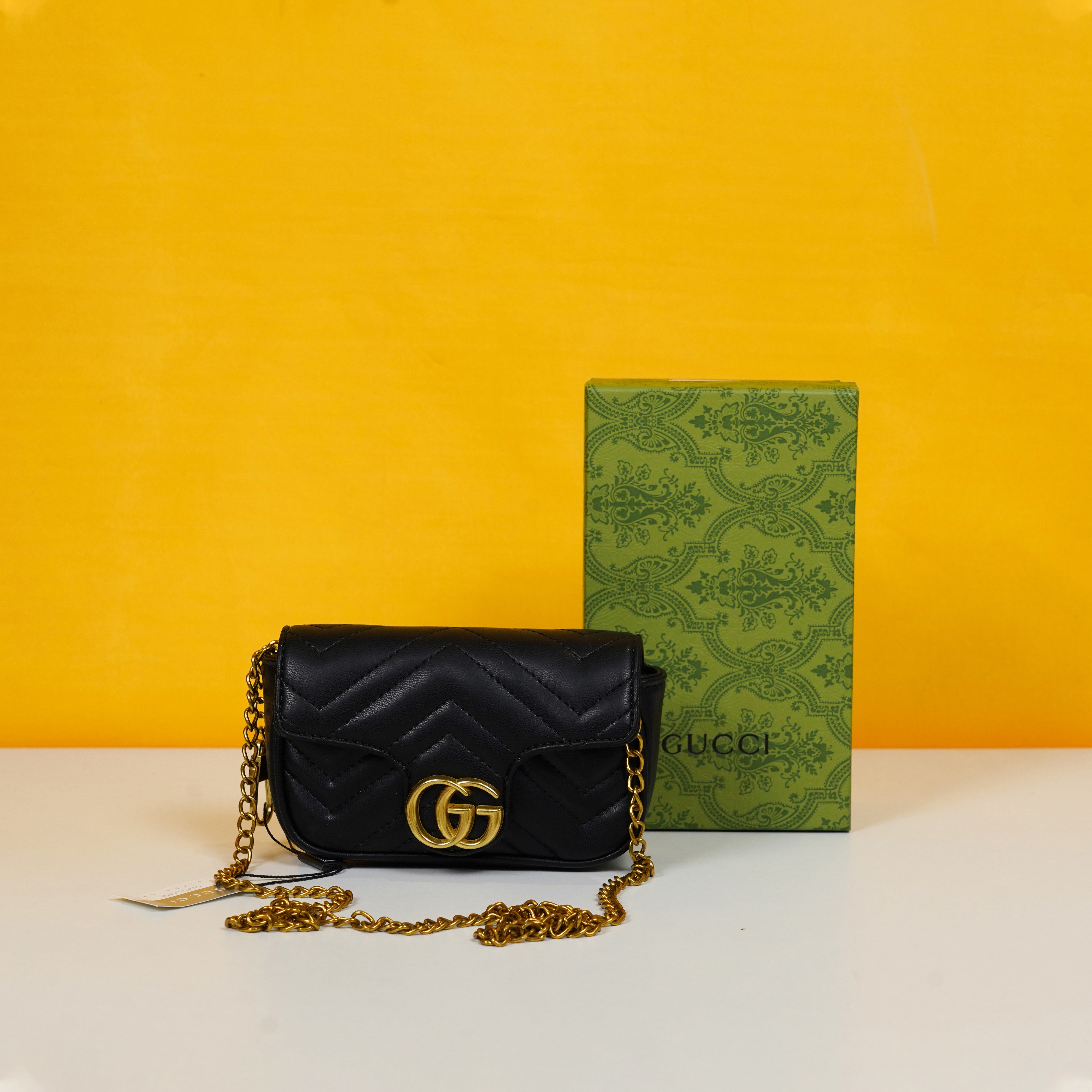 Marmont Mini Matelasse Shoulder Bag With OG Box & Dust Bag (Black - 906)