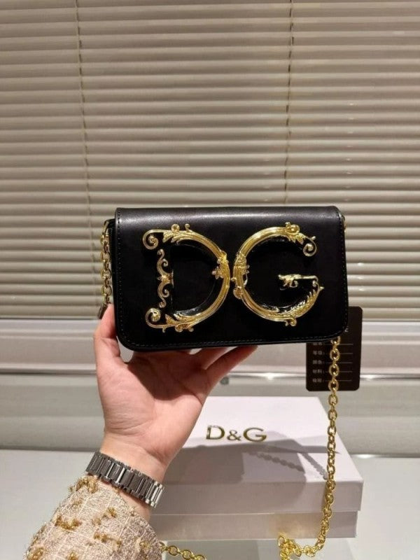 Nappa Leather Shoulder Bag WIth OG Box & Dust Bag (Black - 988)
