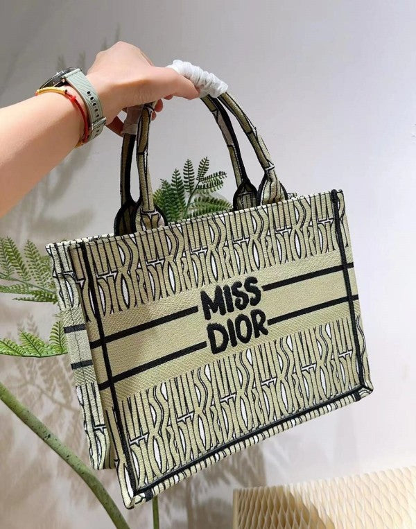 Book Tote With OG Box & Dust Bag & Scarf (L Green - 1034)