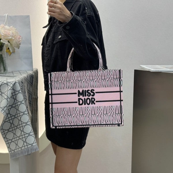 Book Tote With OG Box & Dust Bag & Scarf (L PInk - 1033)