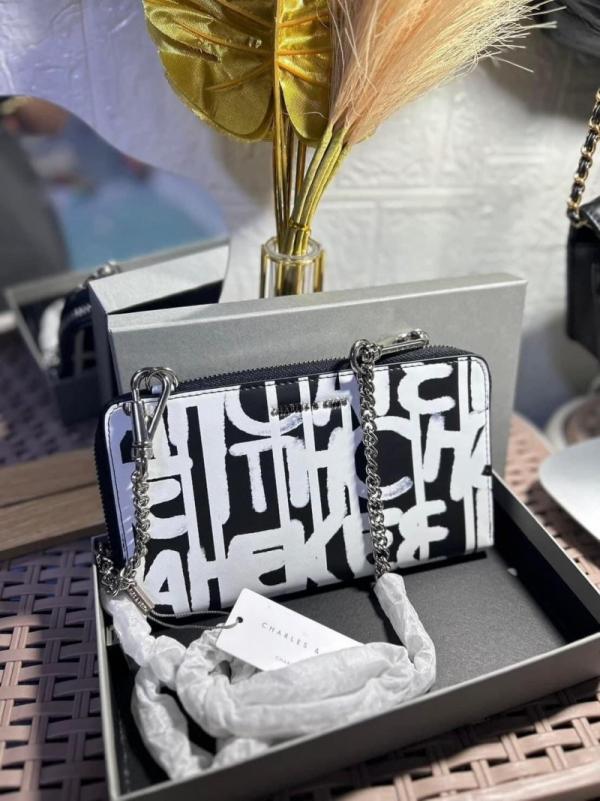 Chain On Wallet With OG Box & Dust Bag (Multi - 858)