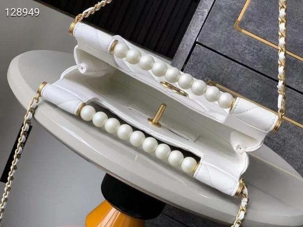 Pearl Classic Flap Shoulder Bag With OG Box & Dust Bag (White - 1161)