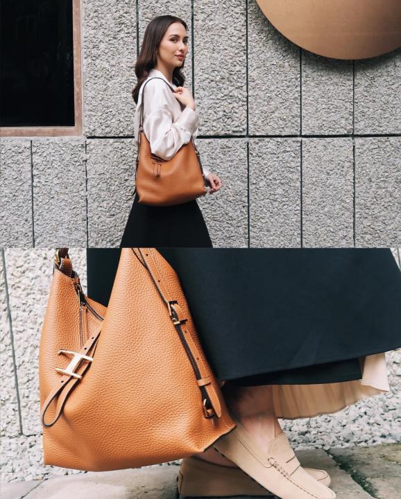 T Timeless Pebble Premium Leather Bag With OG Magnetic Box With Dust Bag (Tan - 1183)