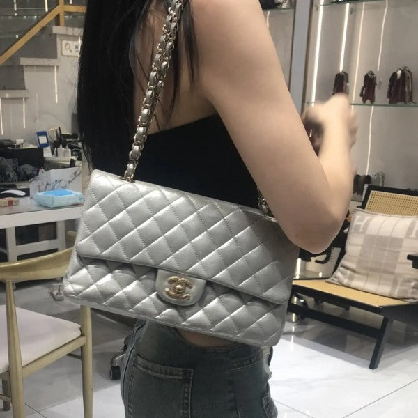 Classic Jumbo Flap Shoulder Bag With OG Box & Dust Bag (Silver - 795)