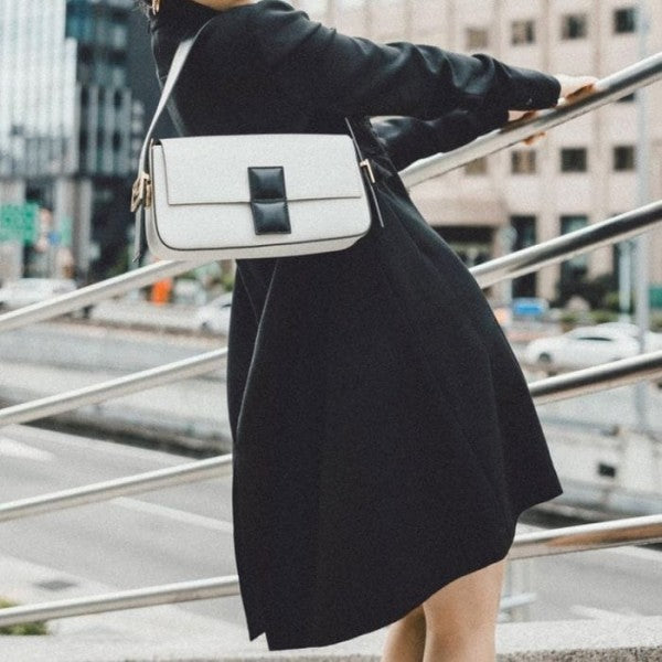 Baguette Twist Premium Shoulder Crossbody Bag With OG Box & Dust Bag & 2 Belts (White - 928)