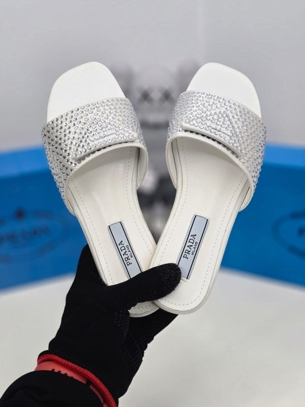 Crystal Diamond Rhinestone Slides With OG Box & Dust Bag (White - 900)