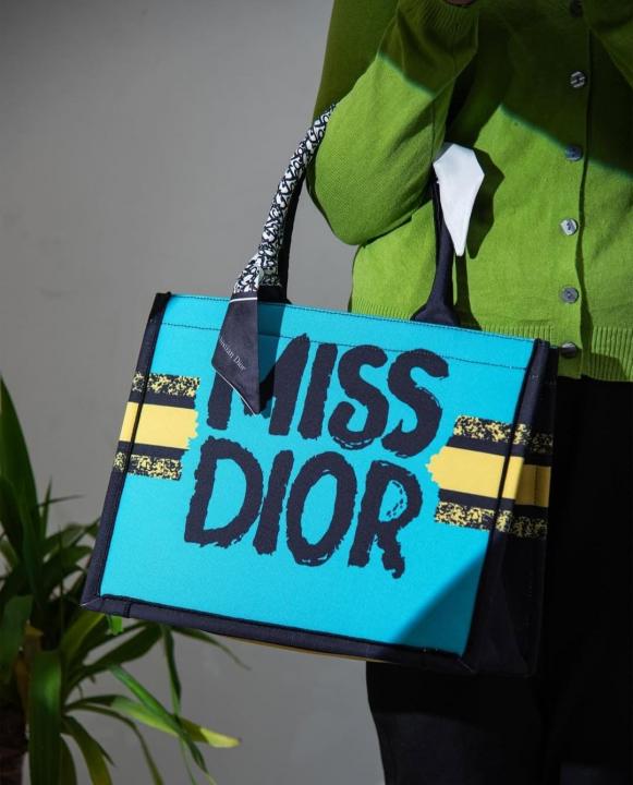 Book Tote With OG Box & Dust Bag & Scarf (Yellow - 1030)
