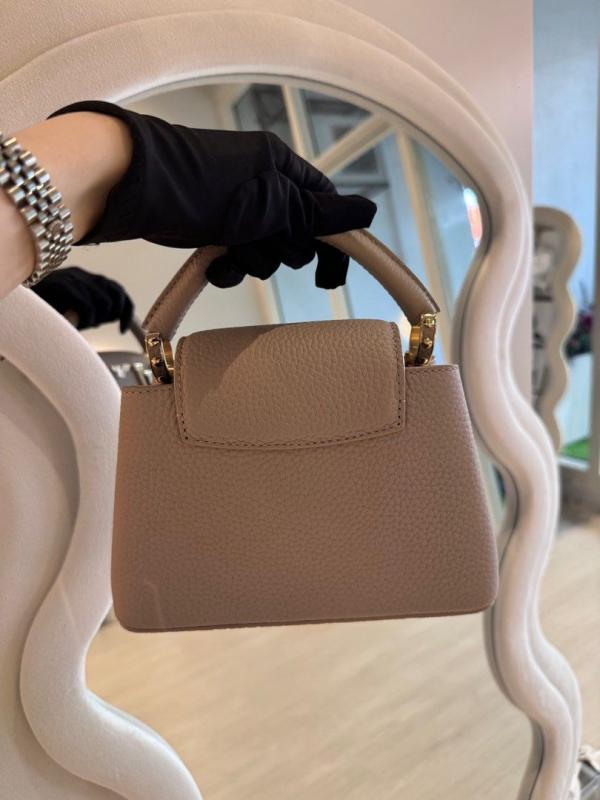 Capucines BB M25404 Premium Quality Leather Bag With OG Box & Dust Bag & Extra Shoulder Strap (Khaki - 995)