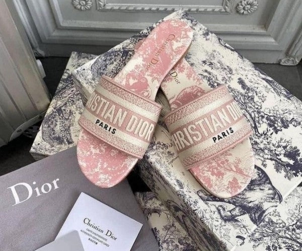 Dway Slide With OG Box & Carry Bag (Pink Tiger - 747)