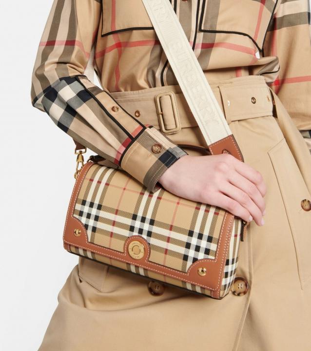 Note Premium Signature Shoulder Bag With OG Box & Dust Bag (Checks - 1186)