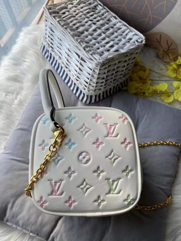 Limited Edition 2026 Square Bag With Dust Bag (White - 963)