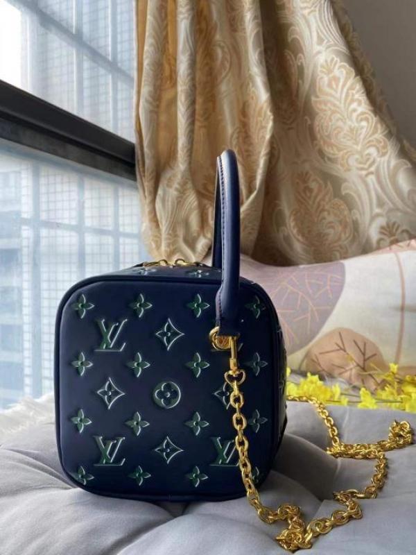 Limited Edition 2026 Square Bag With Dust Bag (Navy - 964)