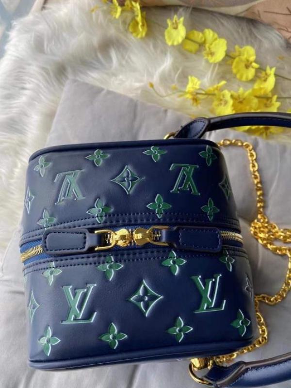 Limited Edition 2026 Square Bag With Dust Bag (Navy - 964)