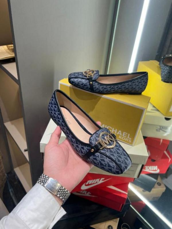MK Fulton Flat Shoes With OG Box & Dust Bag & Carry Bag (Blue - 1093)