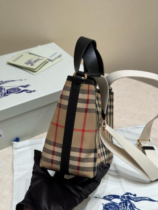 Classic Check Tote Hand Bag With OG Box & Dust Bag (Checks - 1154)