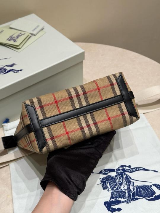Classic Check Tote Hand Bag With OG Box & Dust Bag (Checks - 1154)