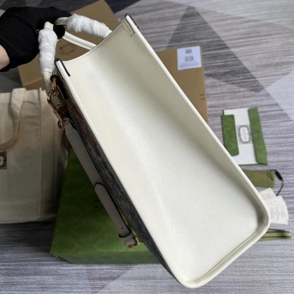 Shanghai Savanah Tiger Tote Bag With OG Magnetic Box & Dust Bag & (White - 1024)
