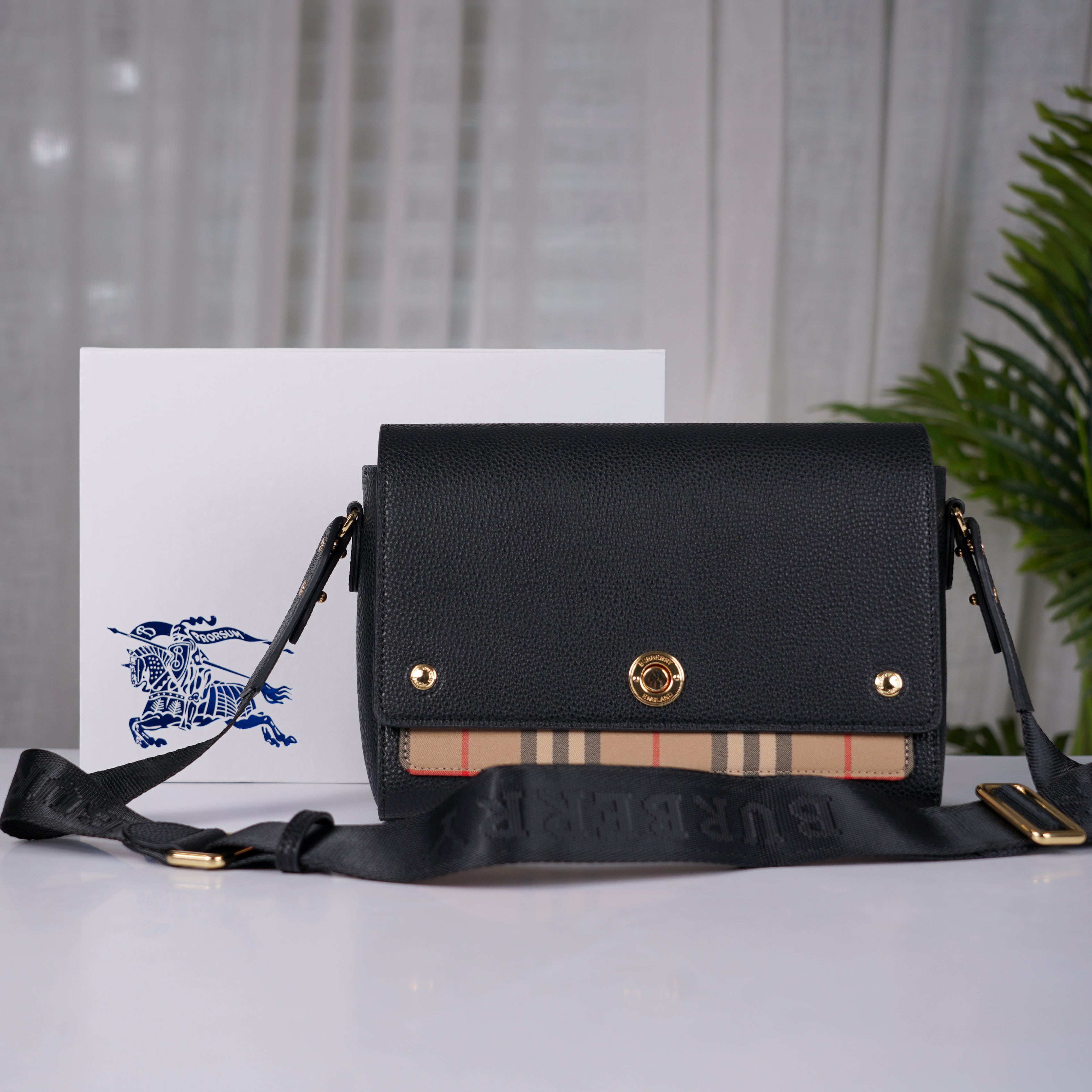 Note Premium Signature Shoulder Bag With OG Box & Dust Bag (Black - 1184)