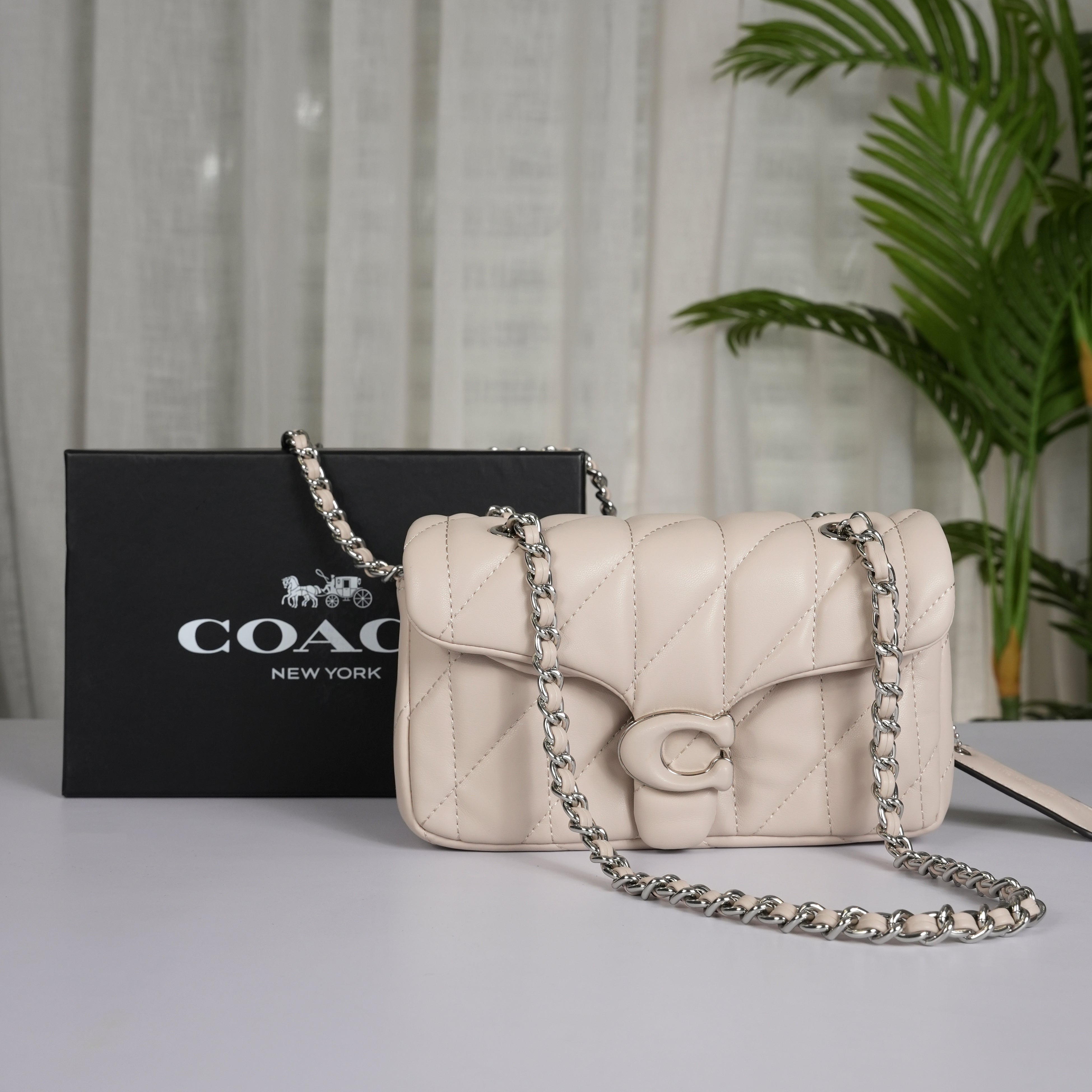 Tabby 20 Shoulder Bag With OG Box & Dust Bag (White Silver)