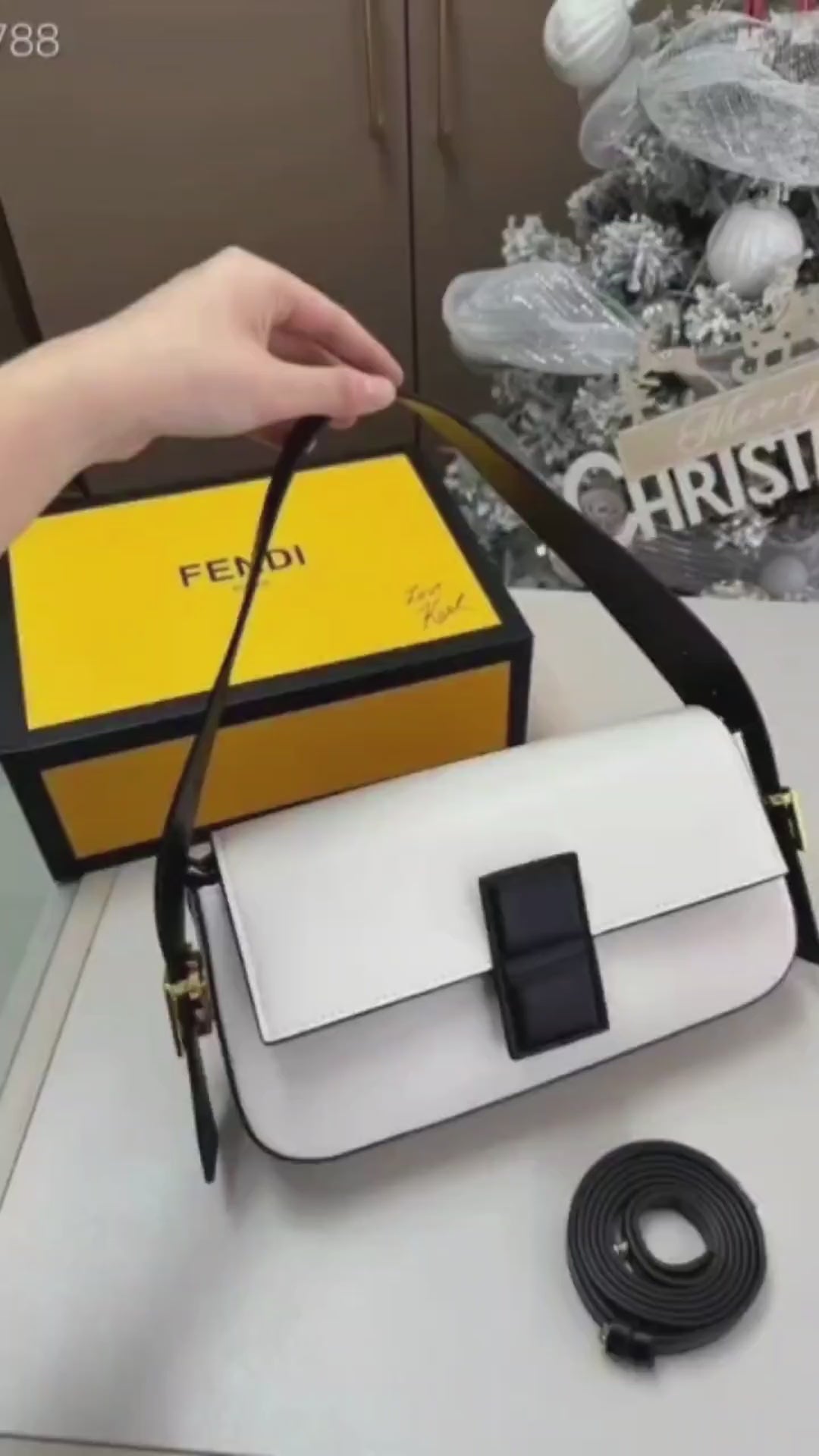 Baguette Twist Premium Shoulder Crossbody Bag With OG Box & Dust Bag & 2 Belts (White - 928)