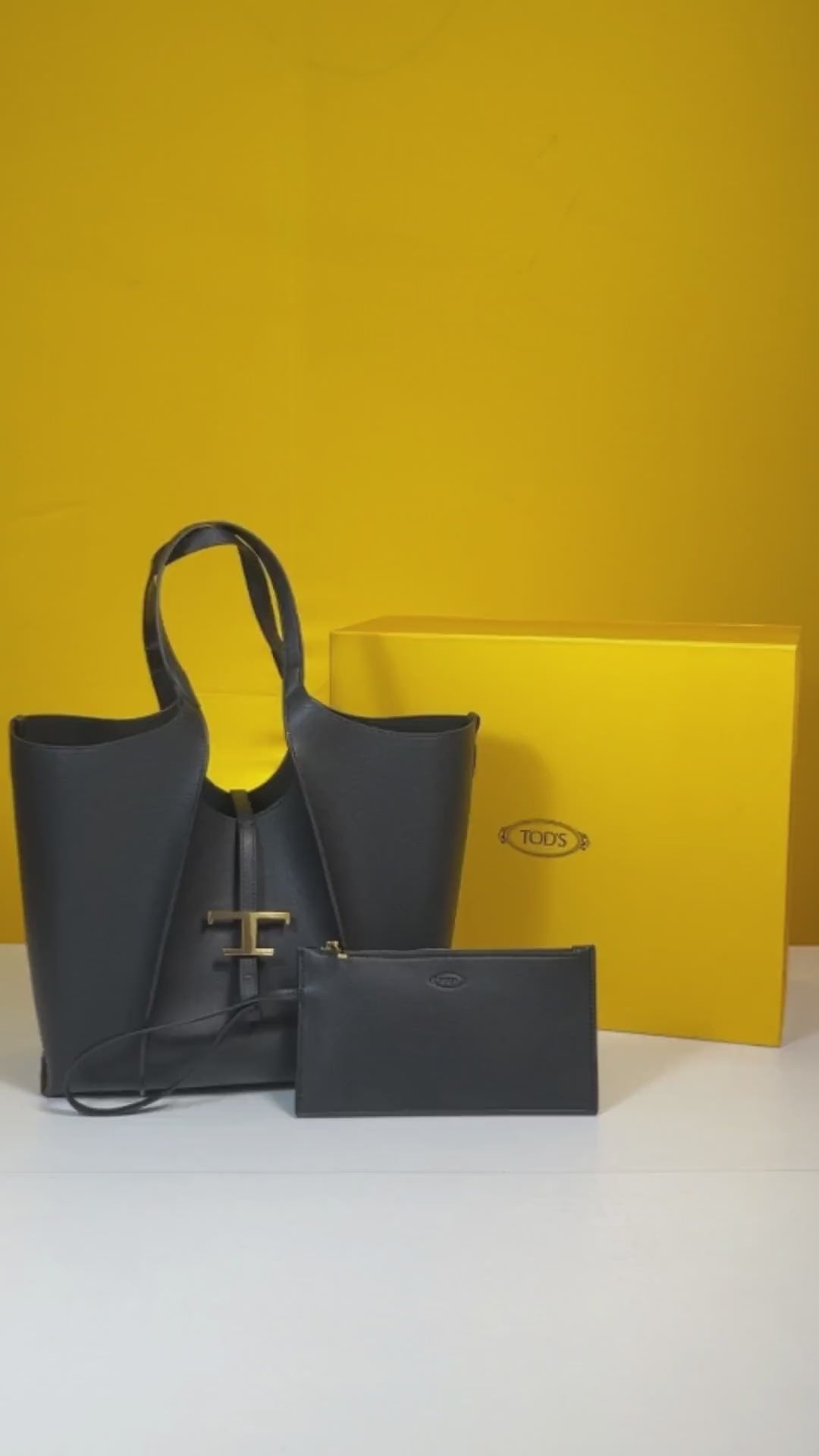 Timeless Premium Quality Leather Bag With Extra Pouch & OG Magnetic Box With Dust Bag (Black - 444)