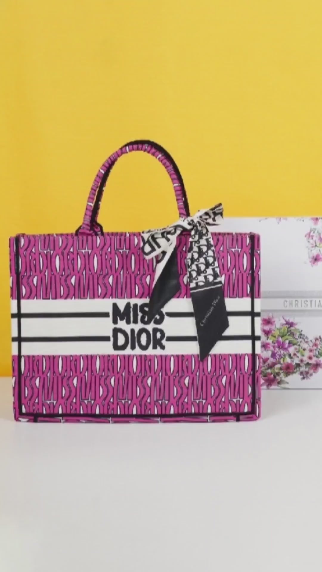 Book Tote With OG Box & Dust Bag & Scarf (Pink - 1029)