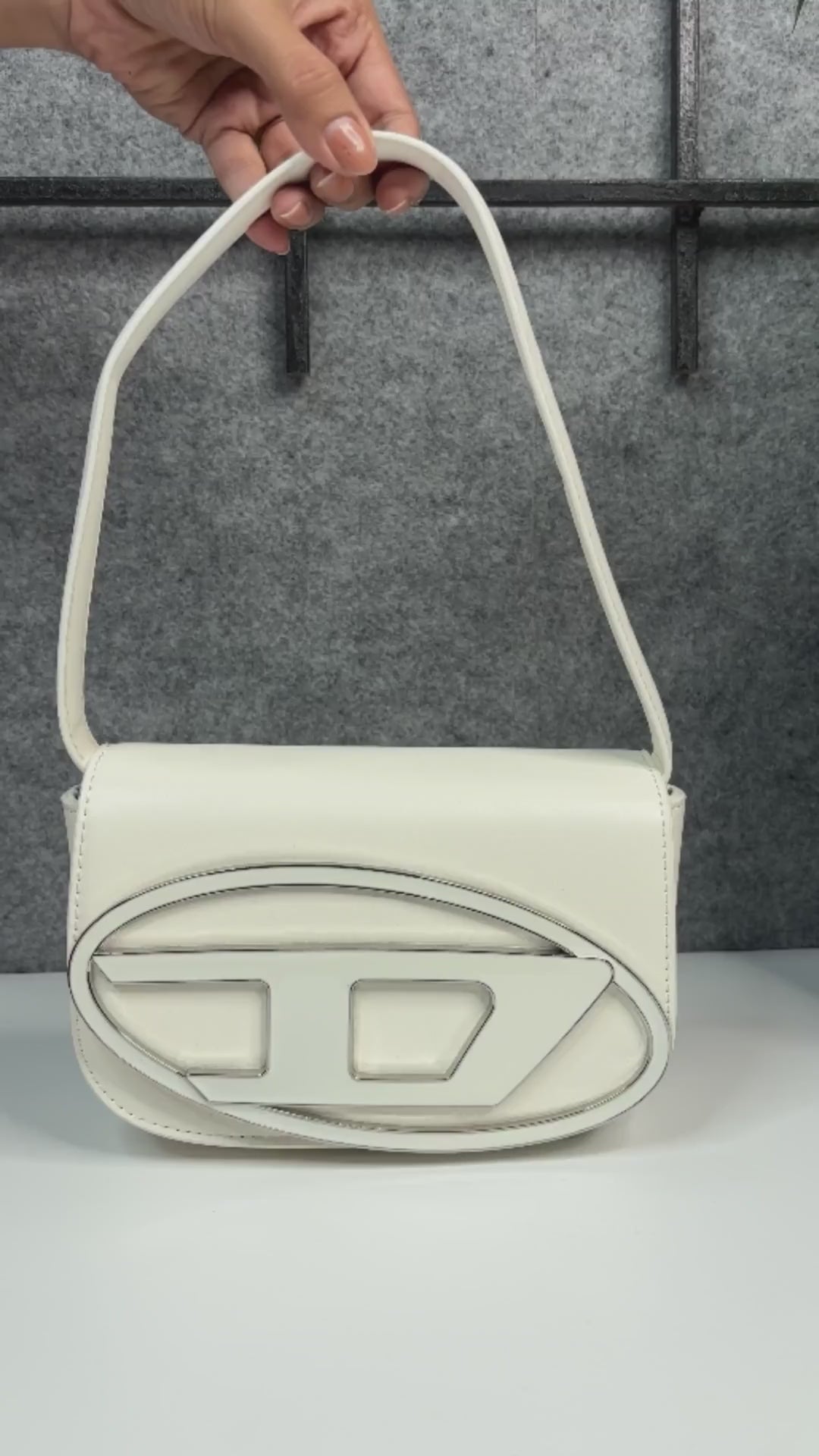 1DR Shoulder Bag With OG Box & Dust Bag & Extra Shoulder Strap (White - 441)
