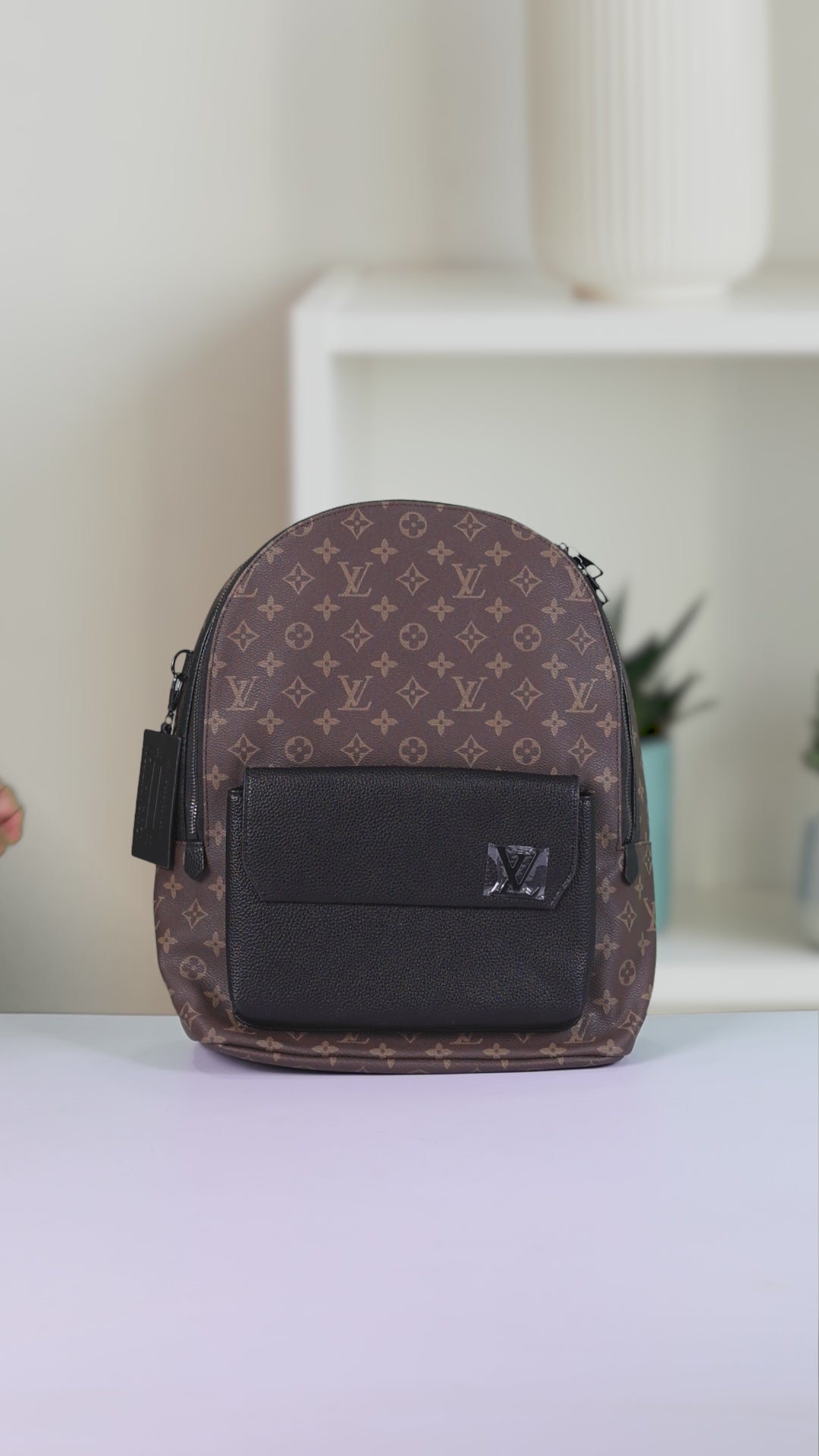 Discovery Monogram Backpack With Dust Bag (Black Brown - 1137)