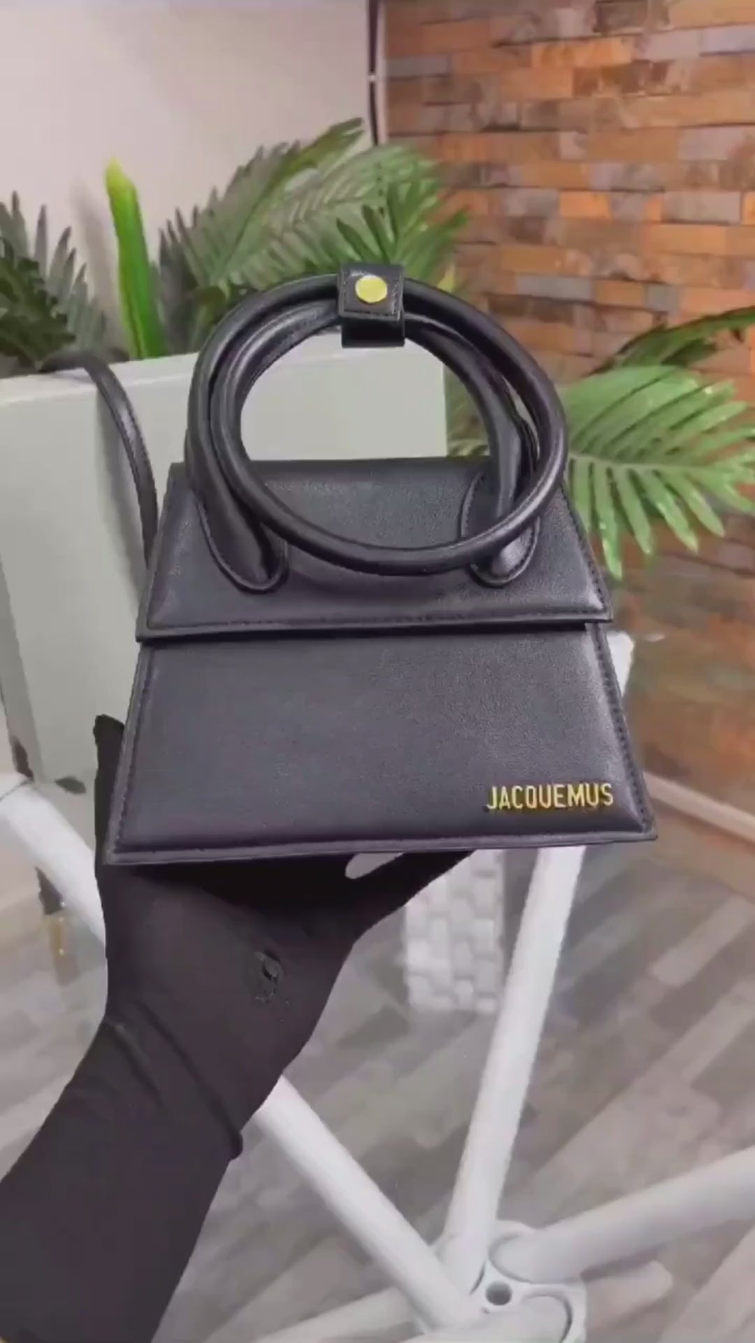 Le Chiquito Noeud Bag With OG Box Dust Bag & Extra Sling Belt (Black - 135)